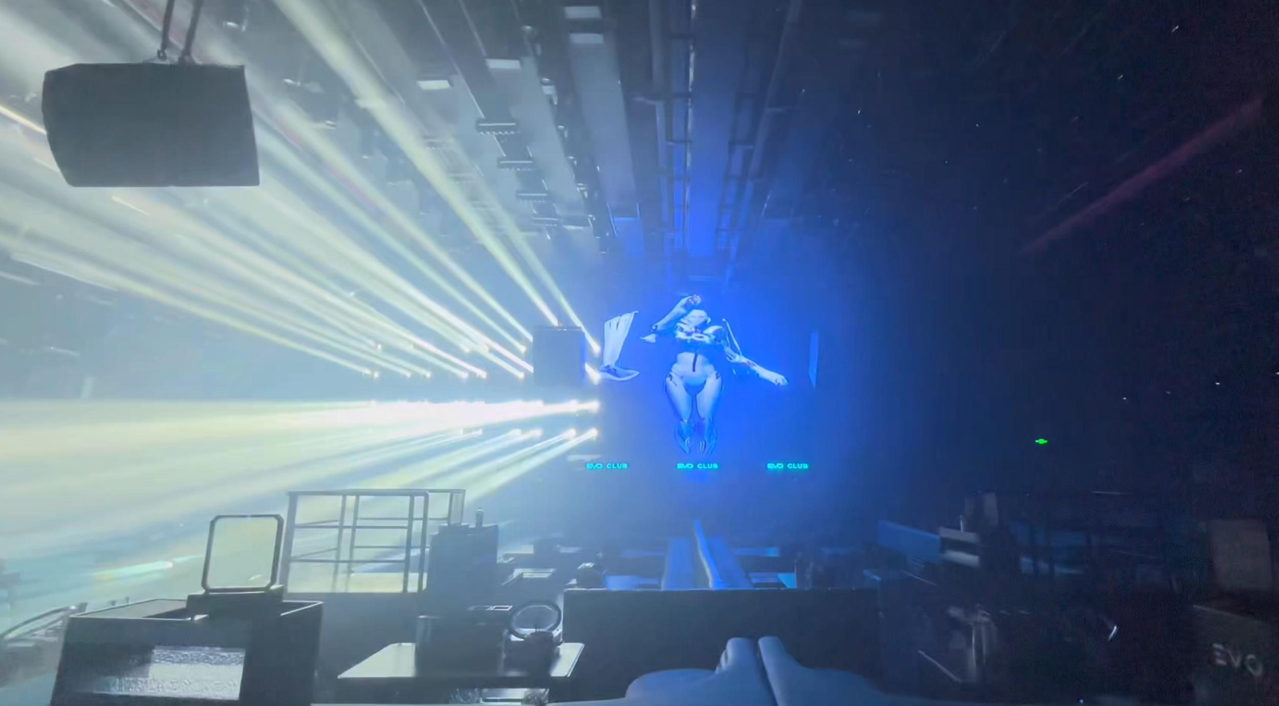 Lighting beam effects